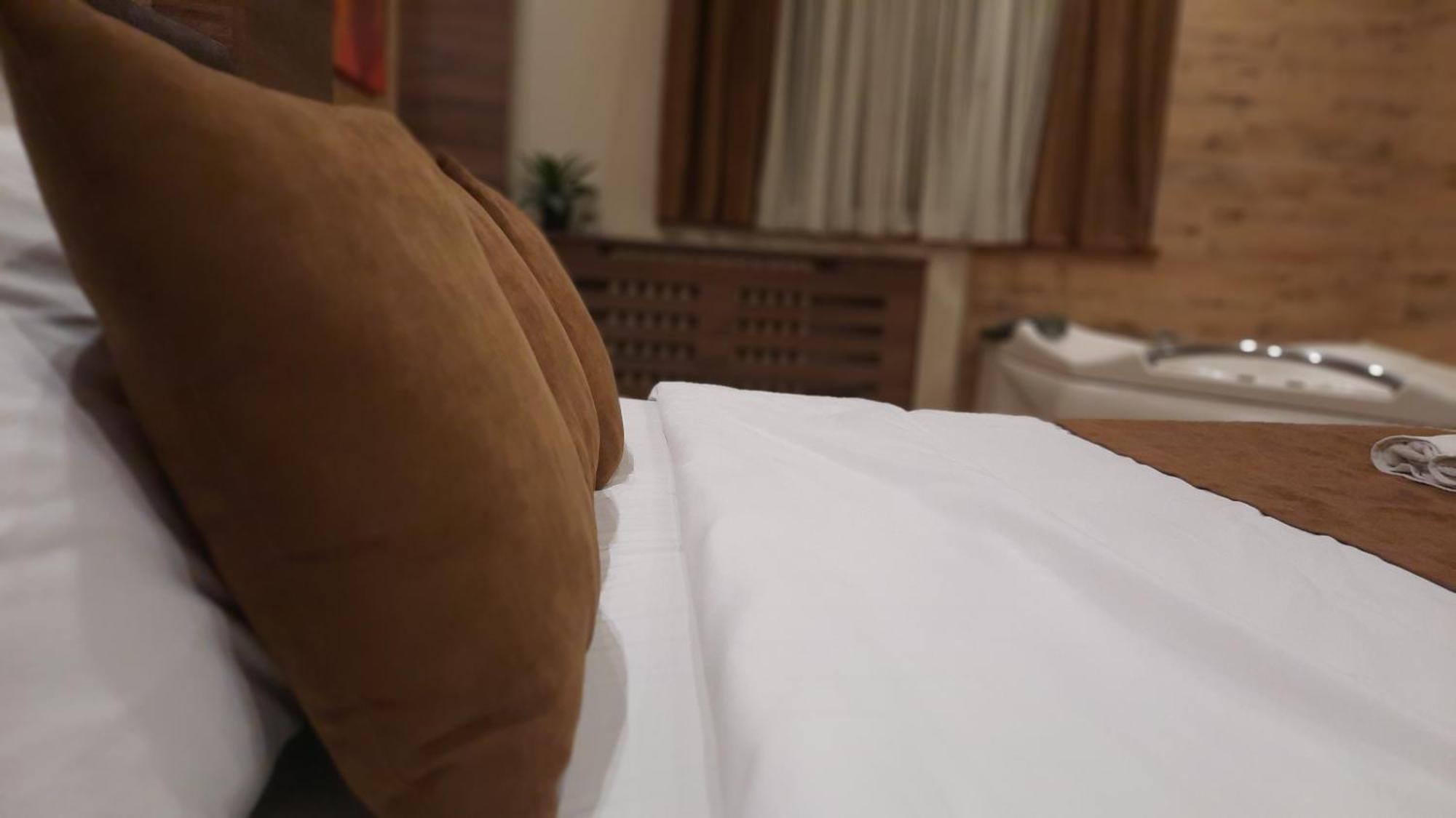 Stan Na Dan Apartman D Lux Jacuzzi كراغوييفاك المظهر الخارجي الصورة