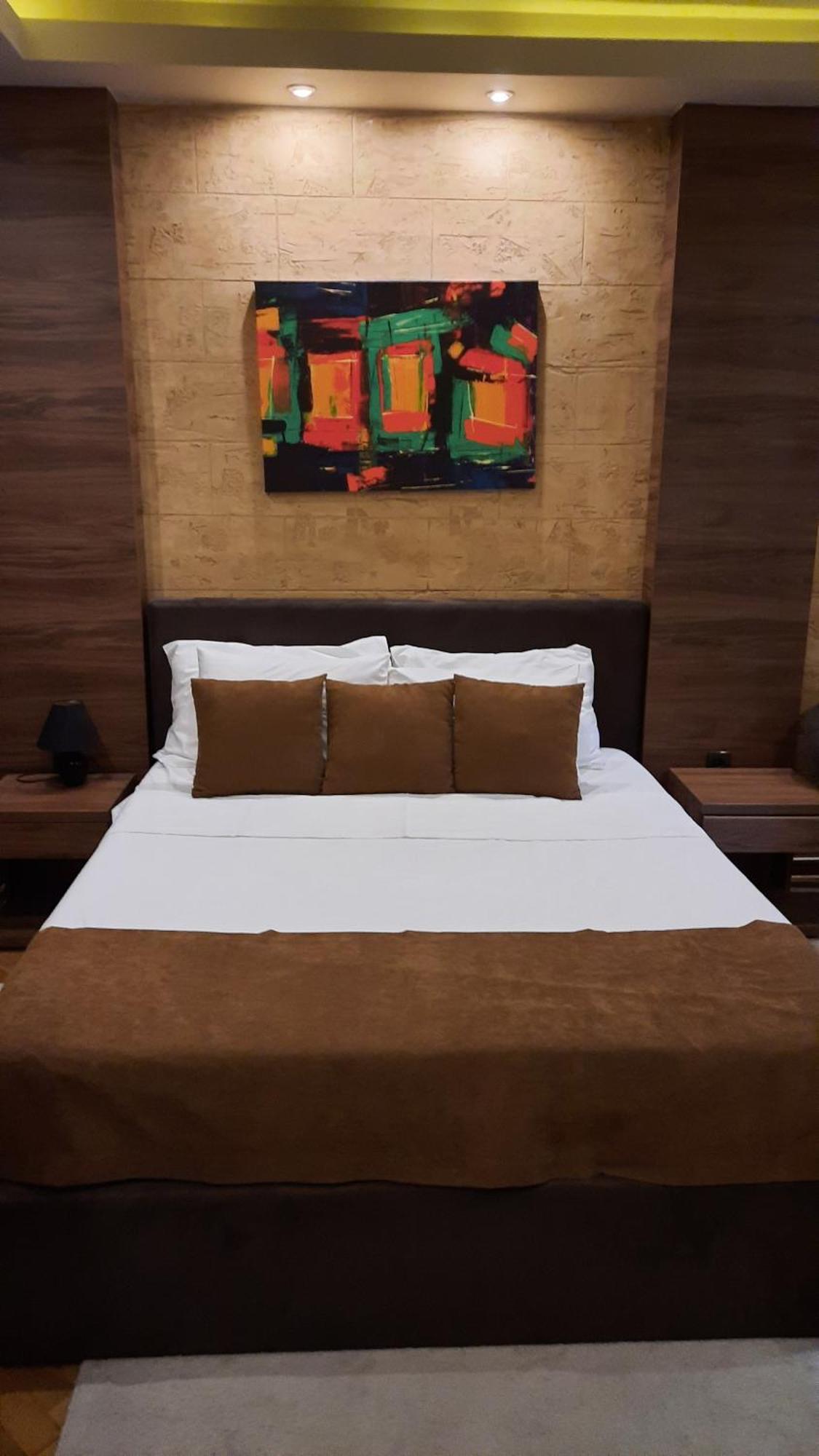 Stan Na Dan Apartman D Lux Jacuzzi كراغوييفاك المظهر الخارجي الصورة